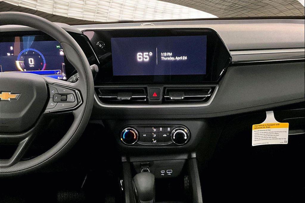 new 2025 Chevrolet TrailBlazer car, priced at $22,668