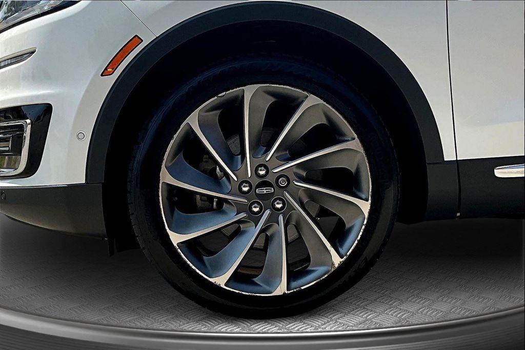 used 2020 Lincoln Nautilus car, priced at $27,750