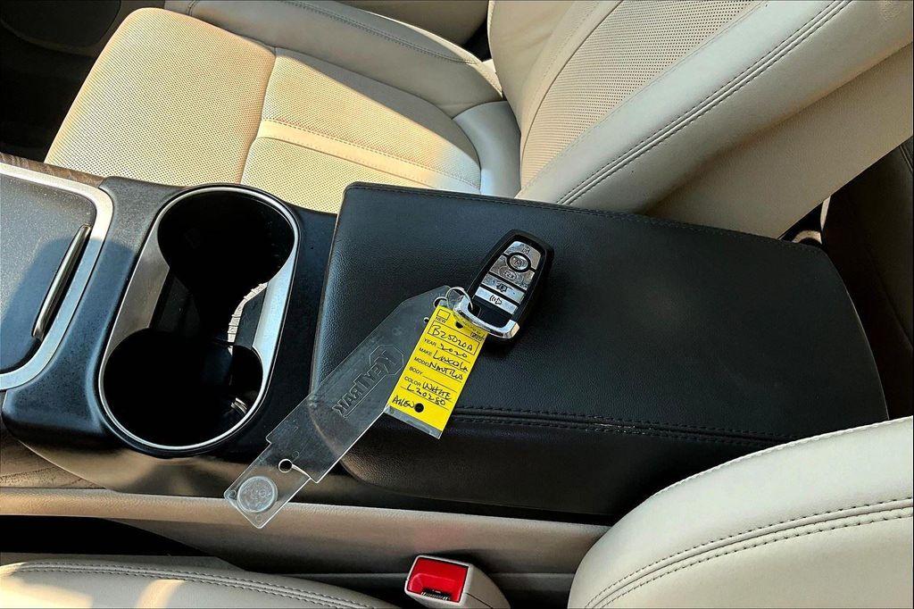used 2020 Lincoln Nautilus car, priced at $27,750