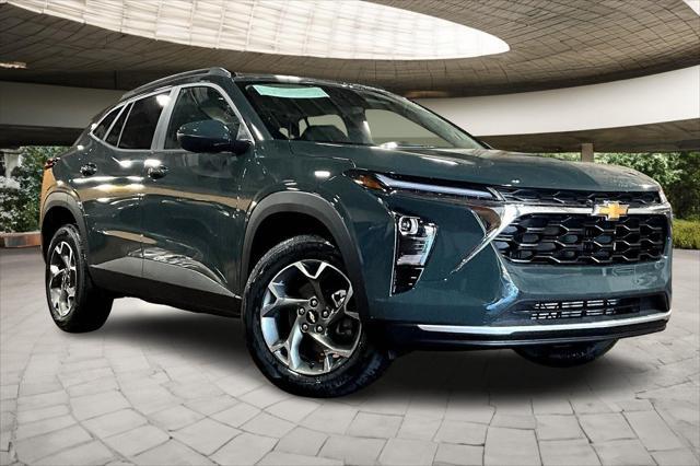 new 2025 Chevrolet Trax car, priced at $24,095
