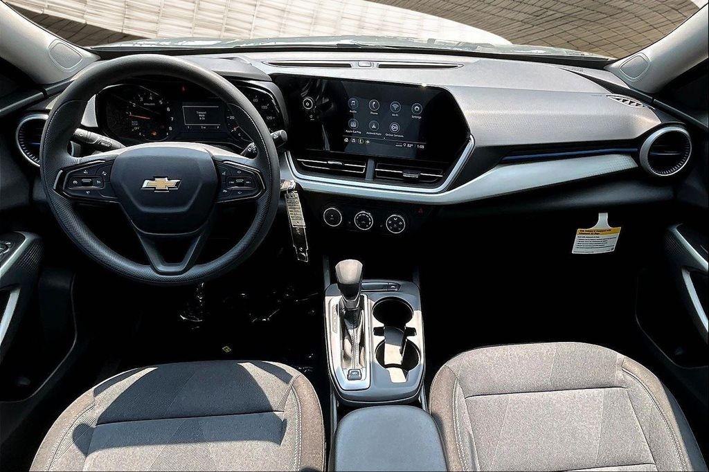 new 2025 Chevrolet Trax car, priced at $22,610