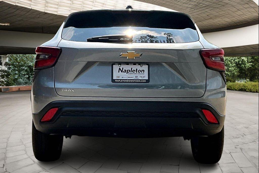 new 2025 Chevrolet Trax car, priced at $22,610