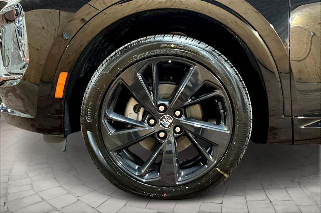 new 2025 Buick Envision car, priced at $42,235