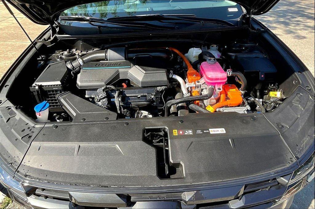 used 2025 Hyundai TUCSON Hybrid car, priced at $32,675