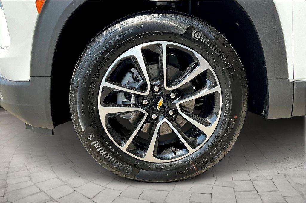 new 2026 Chevrolet TrailBlazer car, priced at $28,004