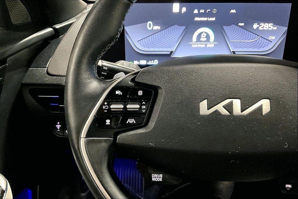 used 2022 Kia EV6 car, priced at $26,995