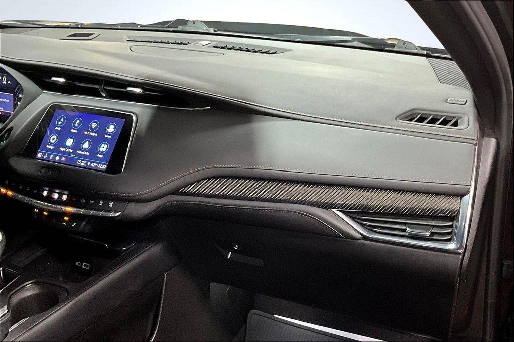 used 2023 Cadillac XT4 car, priced at $28,991