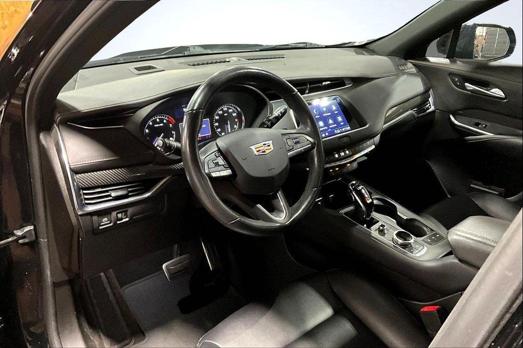 used 2023 Cadillac XT4 car, priced at $28,991