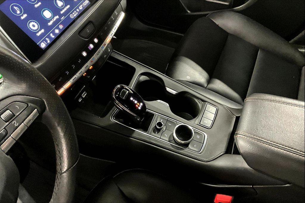 used 2023 Cadillac XT4 car, priced at $28,991
