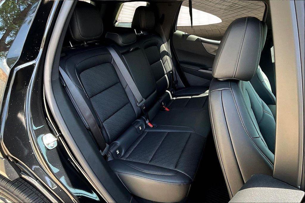 new 2026 Chevrolet Equinox car, priced at $29,372