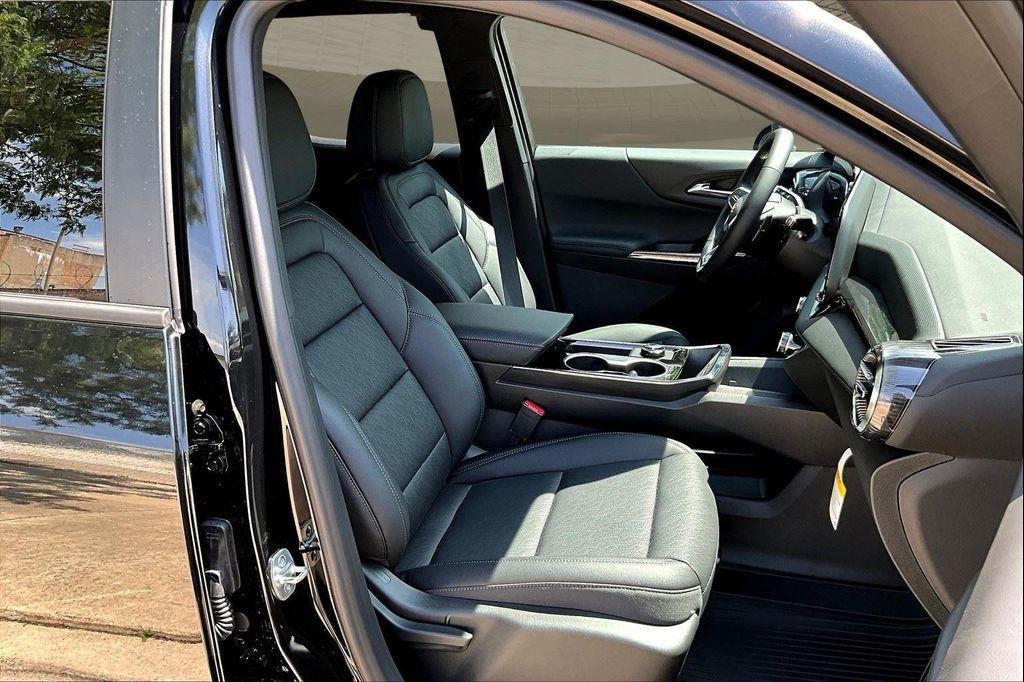 new 2026 Chevrolet Equinox car, priced at $29,372