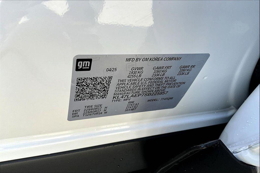 new 2025 Buick Envista car, priced at $23,571