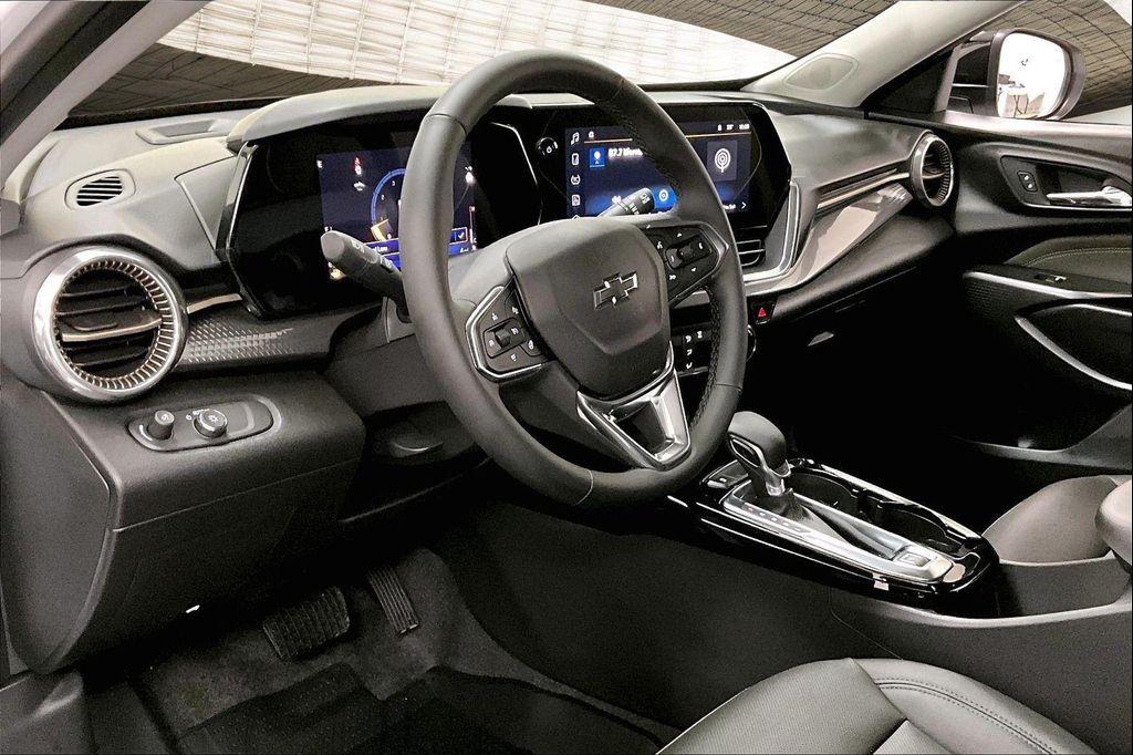 new 2025 Chevrolet Trax car, priced at $25,845