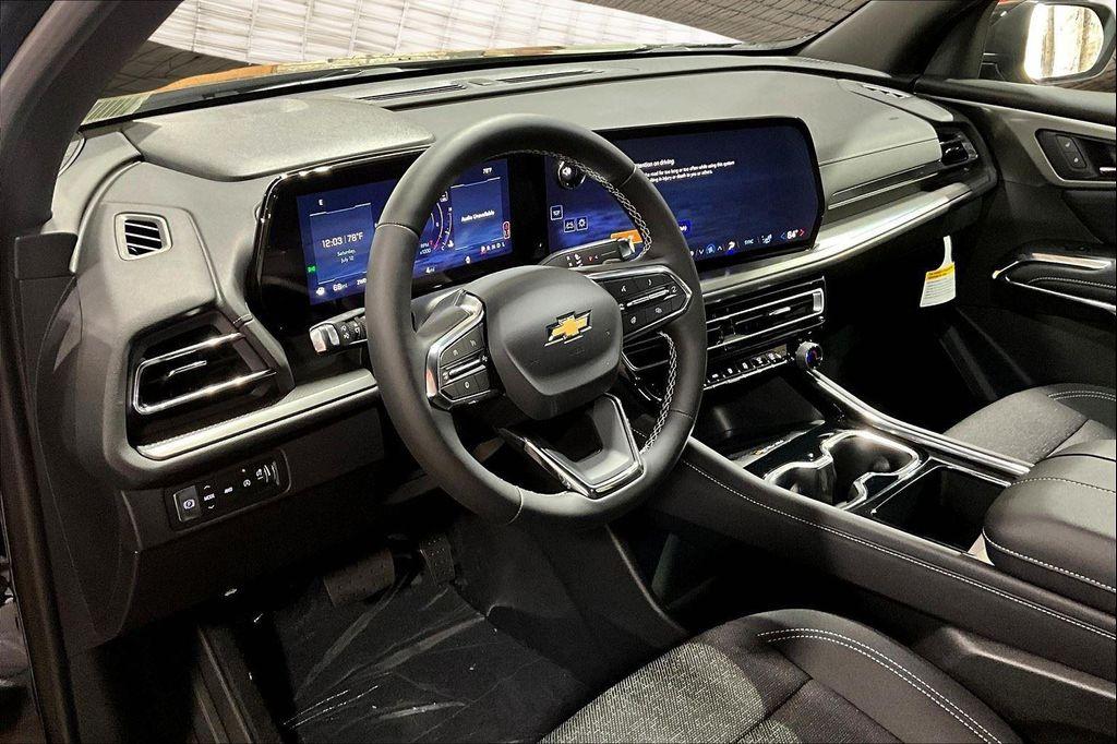 new 2025 Chevrolet Traverse car, priced at $43,474