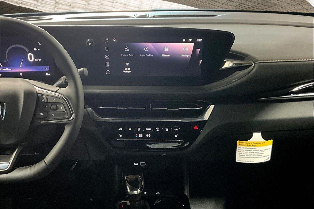 new 2025 Buick Envista car, priced at $29,935
