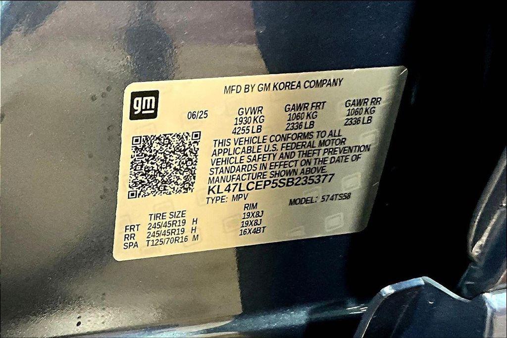 new 2025 Buick Envista car, priced at $29,935