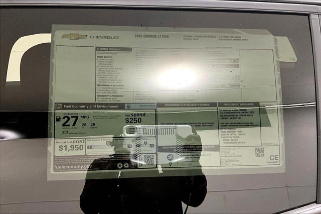 new 2025 Chevrolet Equinox car, priced at $28,495