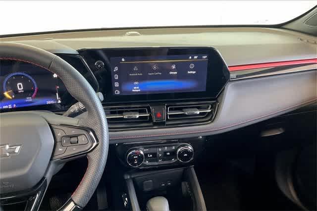 used 2024 Chevrolet TrailBlazer car, priced at $27,394