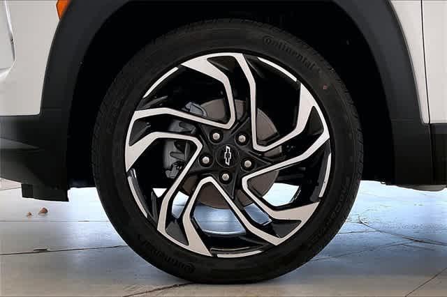 used 2024 Chevrolet TrailBlazer car, priced at $27,394