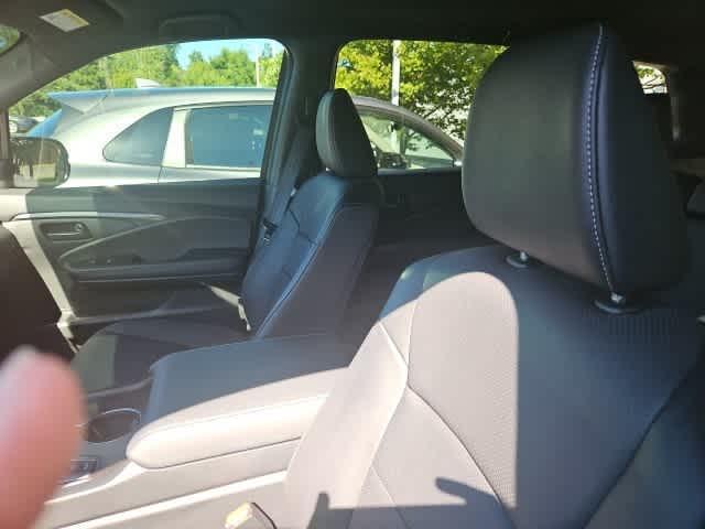 used 2025 Honda Passport car, priced at $40,223