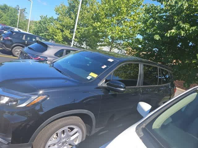 used 2025 Honda Passport car, priced at $40,223