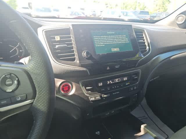 used 2025 Honda Passport car, priced at $40,223