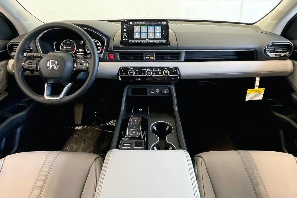 new 2025 Honda Pilot car, priced at $47,050