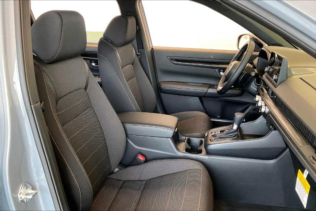 new 2025 Honda CR-V Hybrid car, priced at $38,000