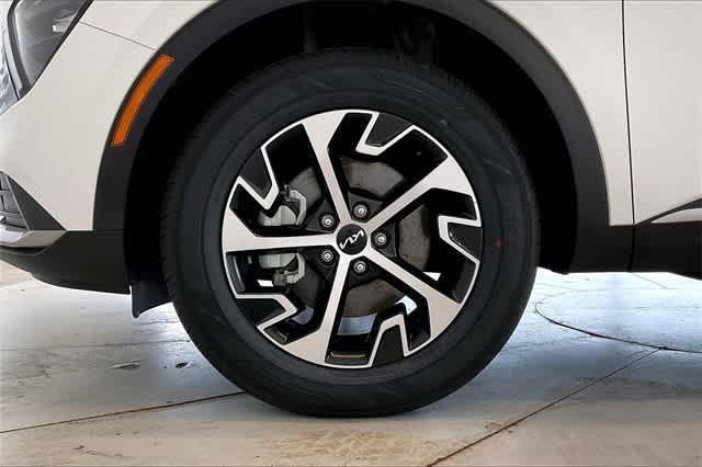 used 2023 Kia Sportage Hybrid car, priced at $27,121