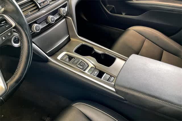 used 2022 Honda Accord Hybrid car, priced at $25,884