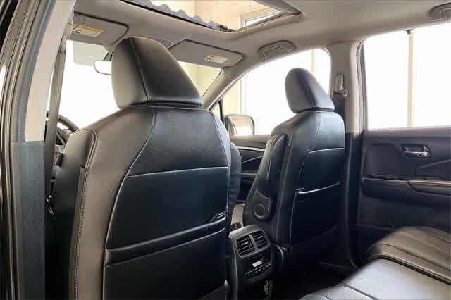 used 2021 Honda Pilot car, priced at $28,840