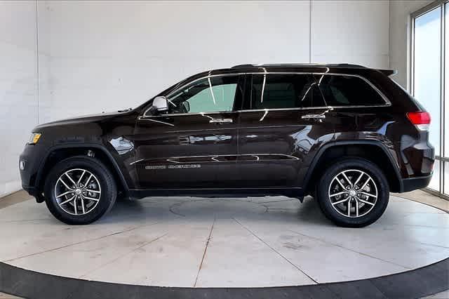 used 2017 Jeep Grand Cherokee car, priced at $17,378