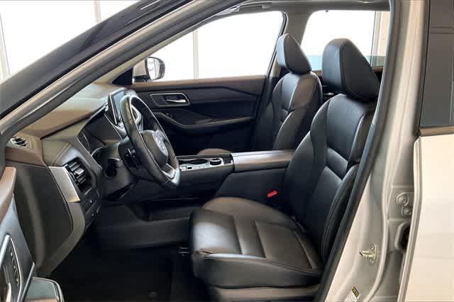 used 2021 Nissan Rogue car, priced at $25,559