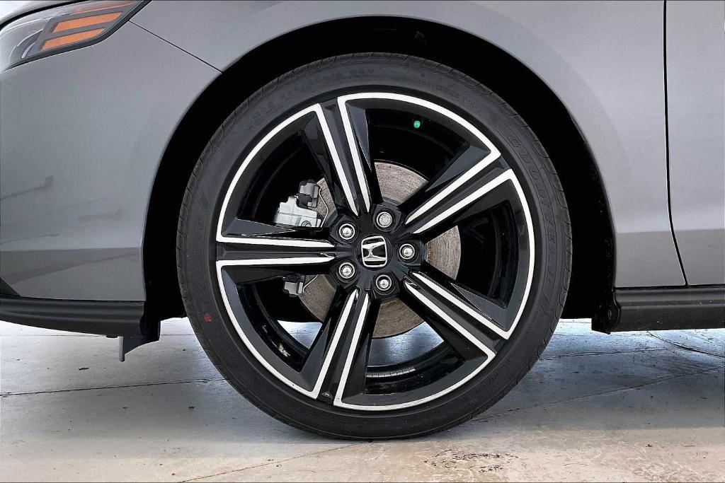 new 2025 Honda Accord Hybrid car, priced at $35,260