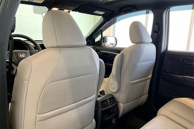 used 2022 Honda Passport car, priced at $31,736