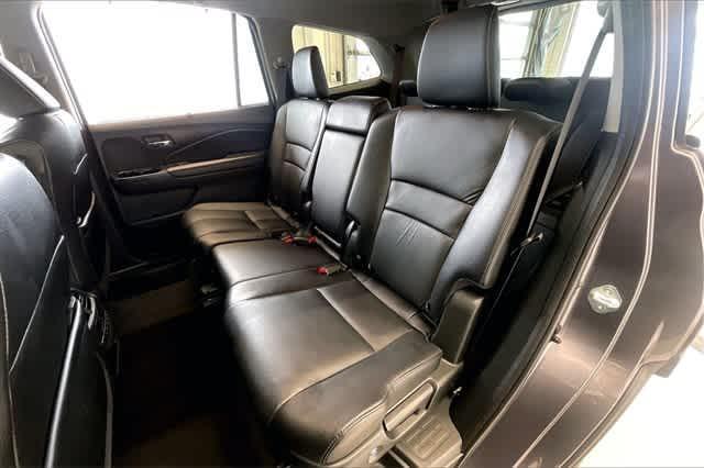 used 2022 Honda Pilot car, priced at $29,612