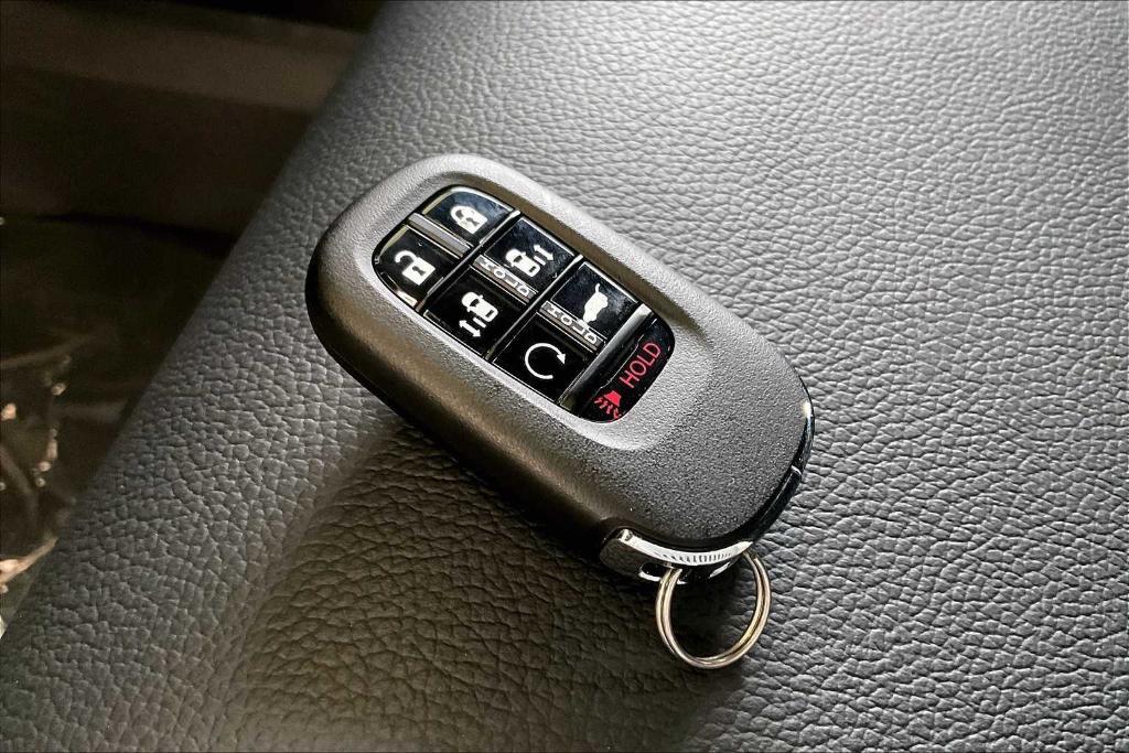 new 2025 Honda Odyssey car, priced at $45,275
