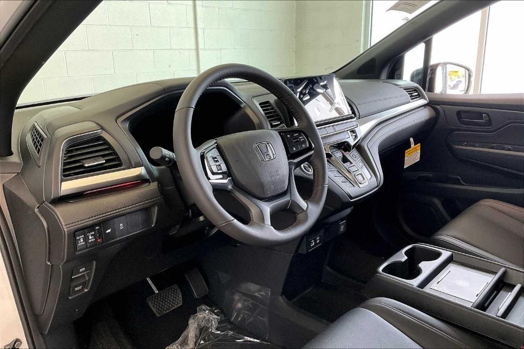 new 2025 Honda Odyssey car, priced at $45,275