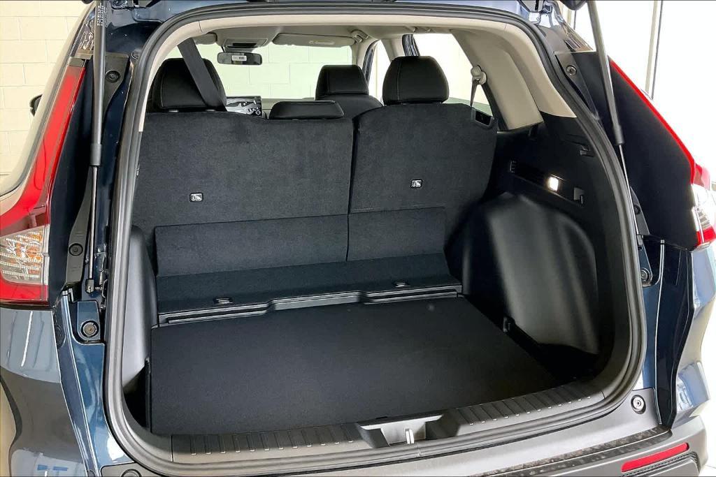 new 2025 Honda CR-V car, priced at $32,995