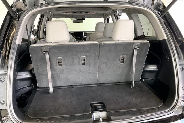 used 2016 Honda Pilot car, priced at $14,582