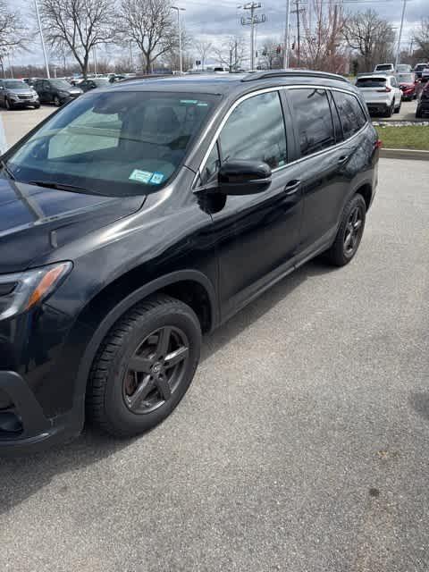 used 2022 Honda Pilot car, priced at $35,270