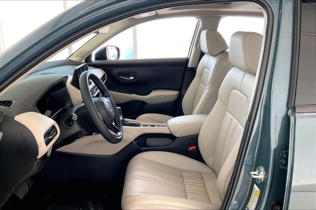 new 2025 Honda HR-V car, priced at $32,850