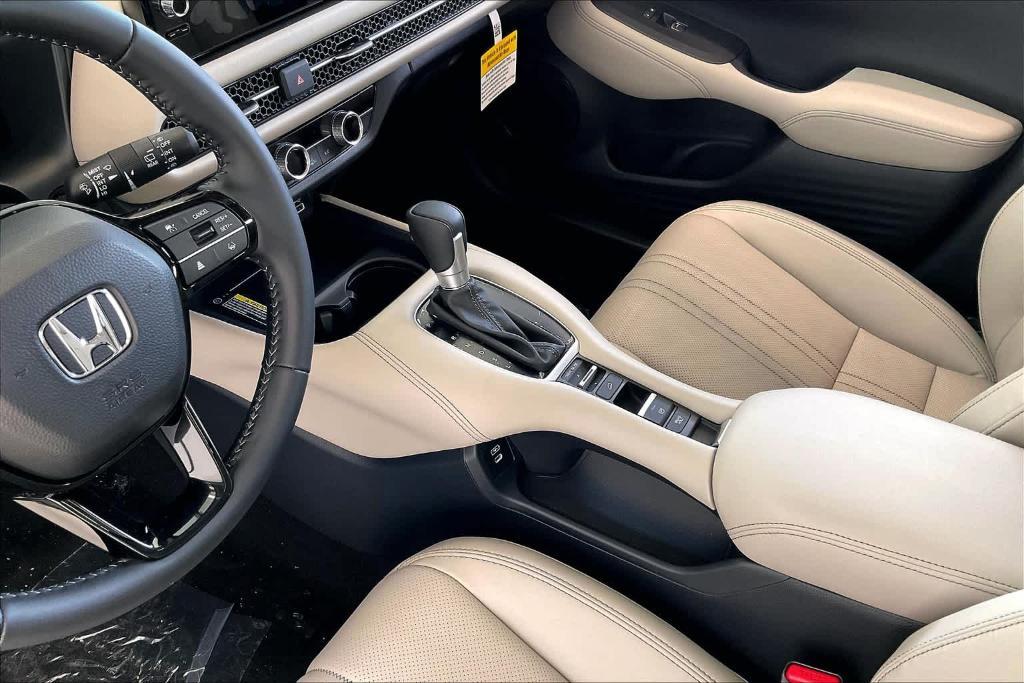 new 2025 Honda HR-V car, priced at $32,850