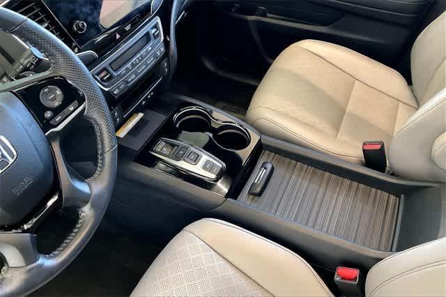 used 2022 Honda Passport car, priced at $32,030