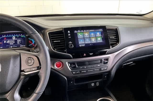 used 2022 Honda Pilot car, priced at $31,877
