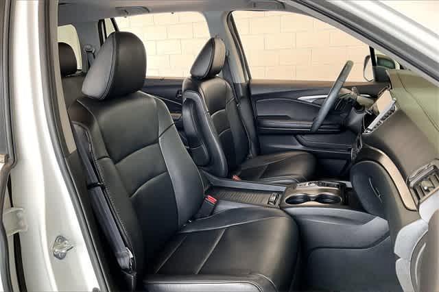 used 2022 Honda Pilot car, priced at $31,877