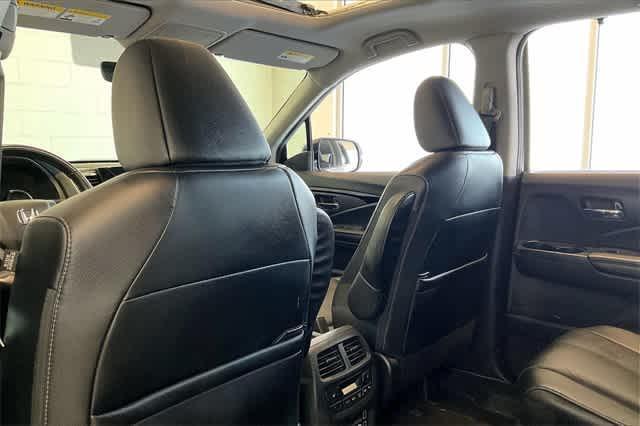 used 2022 Honda Pilot car, priced at $32,694