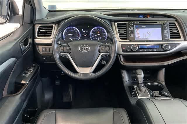 used 2019 Toyota Highlander car, priced at $27,188