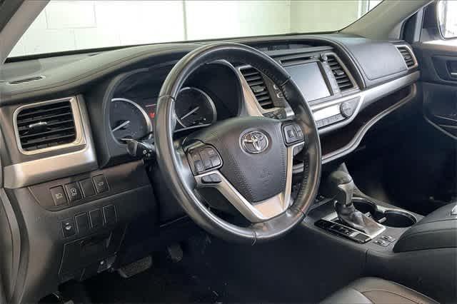 used 2019 Toyota Highlander car, priced at $27,188