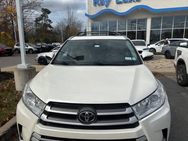 used 2019 Toyota Highlander car, priced at $29,441